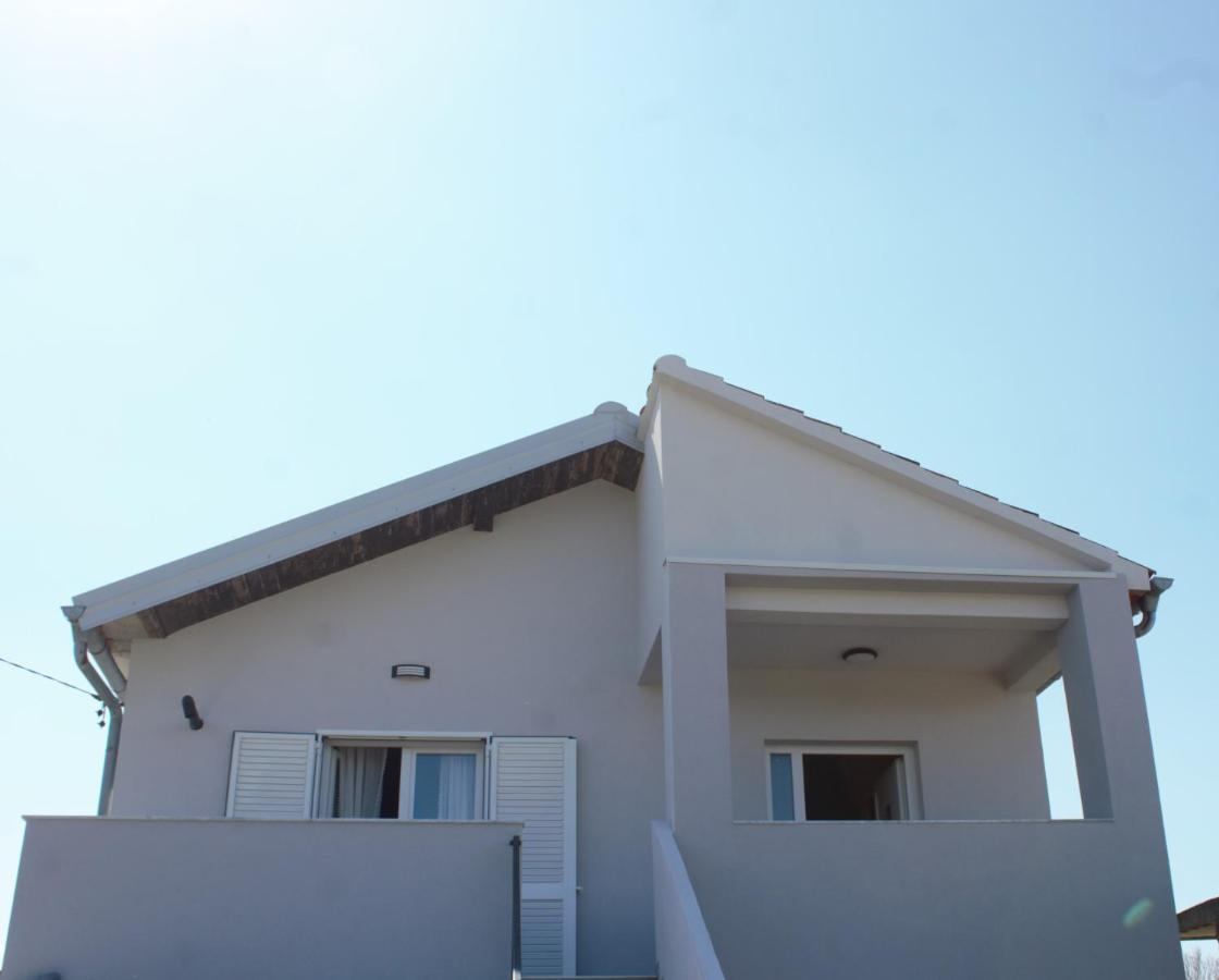 Apartament Cozy Corners Nin Zewnętrze zdjęcie