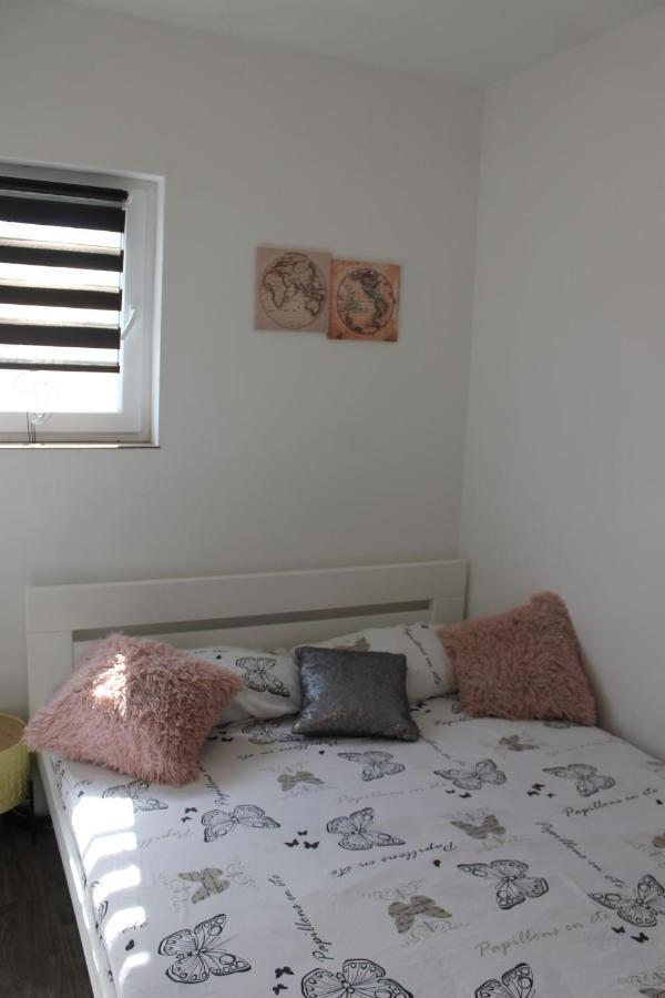 Apartament Cozy Corners Nin Zewnętrze zdjęcie