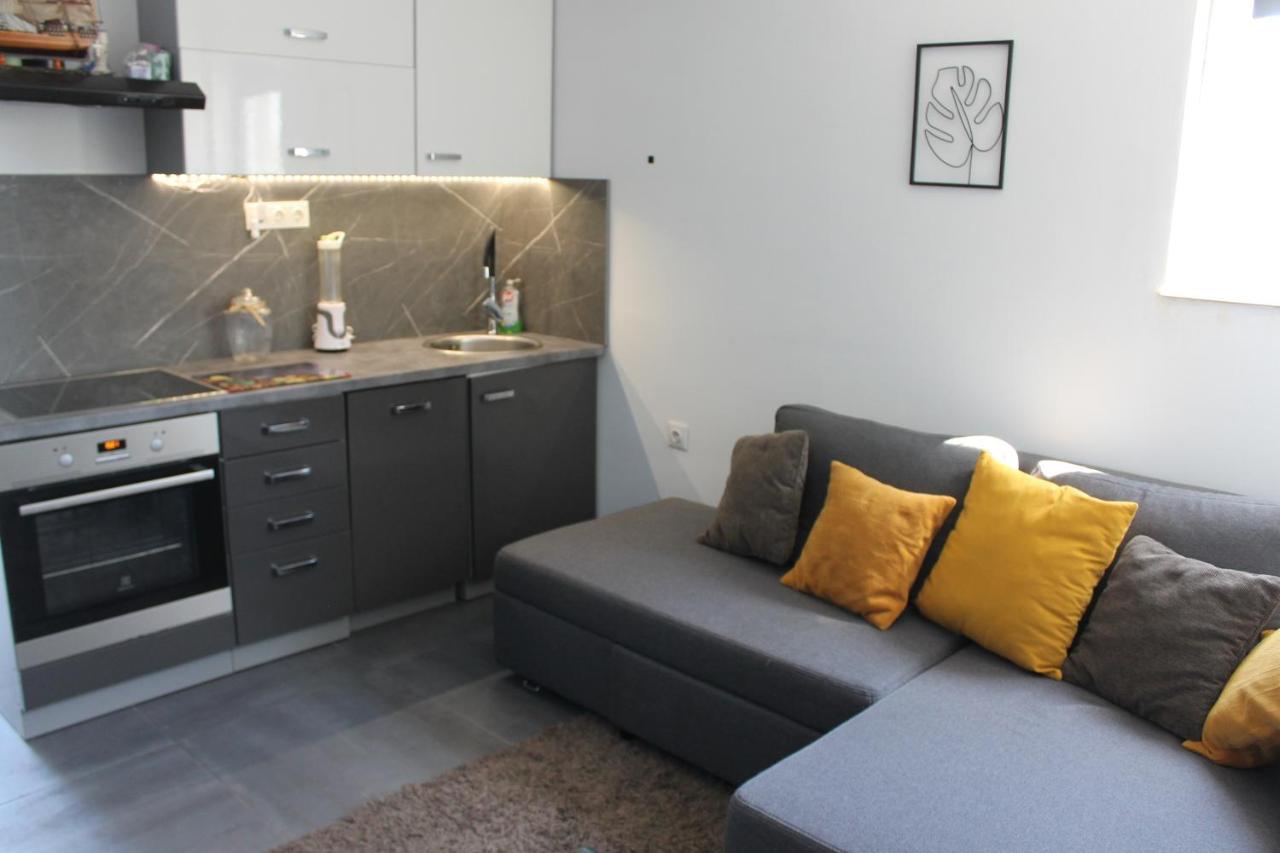 Apartament Cozy Corners Nin Zewnętrze zdjęcie